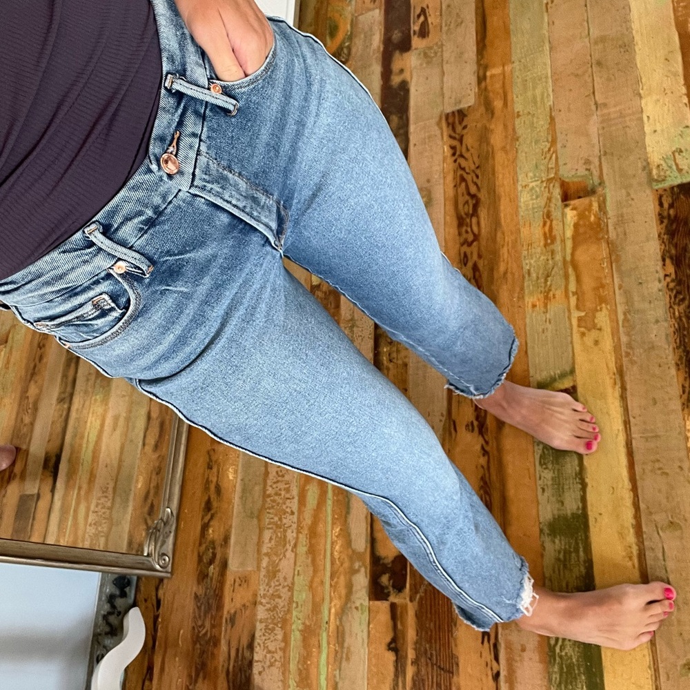 Good American Cropped Jeans